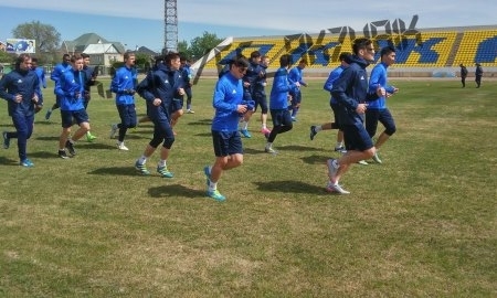 Фоторепортаж с тренировки «Акжайыка»
