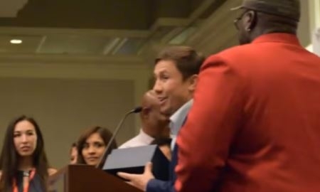 Видео вручения Головкину специальной награды от IBF