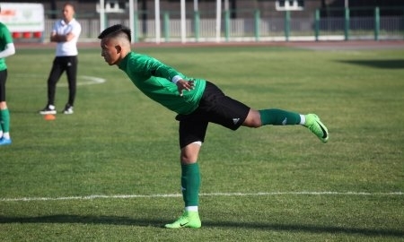 Фоторепортаж с тренировки «Атырау» на «Мунайшы»