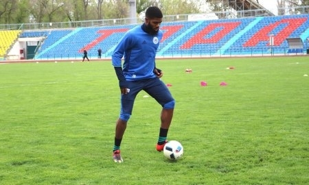 Нейн выбыл на три месяца