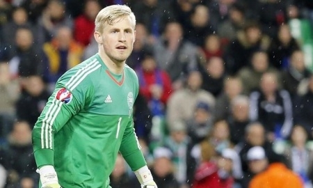 Основной вратарь сборной Дании не сыграет с Казахстаном