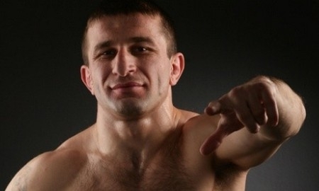 Хурцидзе спел песню перед боем за нужный Головкину пояс