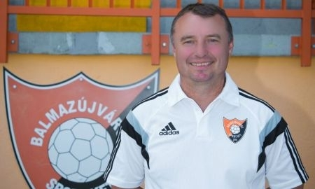 Команда казахстанского тренера пробилась в высший дивизион чемпионата Венгрии