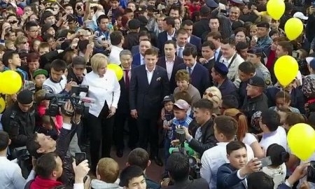 Американская актриса напомнила Головкину, что, помимо Казахстана, его любят и в США