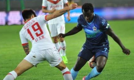 Ведущий переговоры с «Таразом» футболист признан лучшим игроком матча в Китае