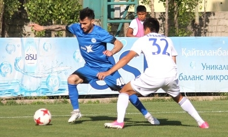 Расплескалась синева?..