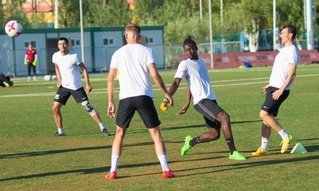 Камара прибыл в расположение «Кайсара»