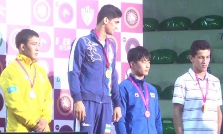 Казахстанские борцы выиграли четыре медали в первый день чемпионата Азии среди юниоров