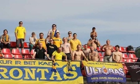 «Казахстан в пять раз интереснее Исландии». Фанат «Атлантаса» — о путешествии на матч с «Кайратом»