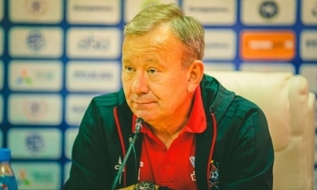 Видео послематчевой пресс-конференции Муханова игры Премьер-Лиги «Актобе» — «Астана» 2:4