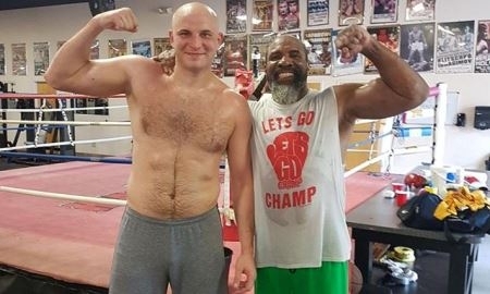 Дычко тренируется с Бриггсом