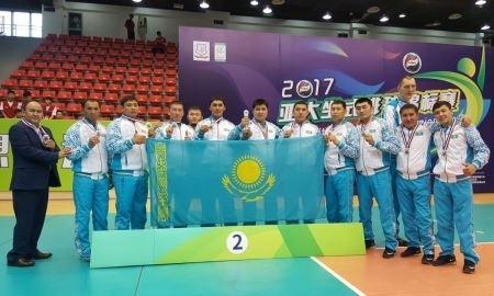 Мужская сборная Казахстана по волейболу сидя завоевала право выступить на чемпионате мира-2018