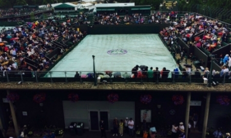 Матч Бублик — Маррей на «Уимблдоне» прерван из-за дождя