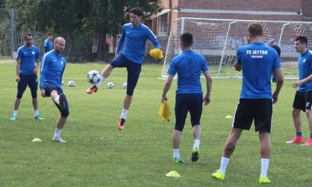 «Иртыш» провел тренировку в Болгарии