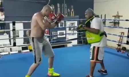 Дычко показал видео с тренировки в США