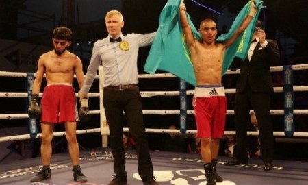 Жанузак с победы дебютировал на профи-ринге