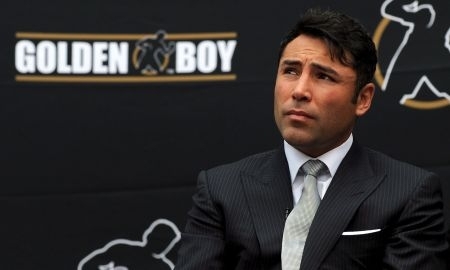 Оскар де ла Хойя: «Люди понимают, что Головкин — Альварес — самый большой бой за многие годы»