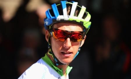 Саймон Йейтс: «То, что Ару атаковал, когда у Фрума были проблемы с велосипедом, — это грязный ход»