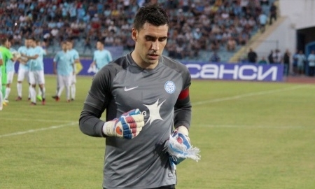 <strong>Лория получил травму спины и может пропустить матч с «Црвена Звездой»</strong>