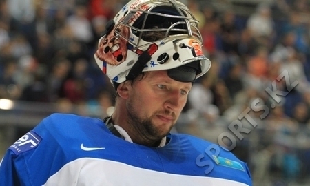 Экс-вратарь «Барыса» — в числе голкиперов, играющих в КХЛ с первого сезона