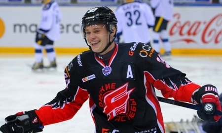 «Авангард» командировал в «Сарыарку» трёх хоккеистов