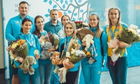Сборная Казахстана по легкой атлетике вернулась с чемпионата Азии