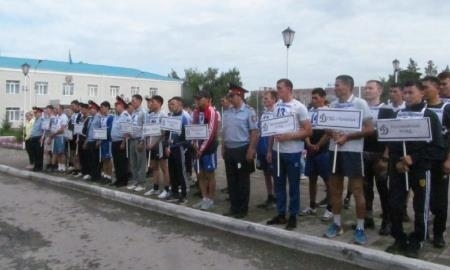 Костанайские полицейские пробежали свыше 2 километров в память о погибшем коллеге