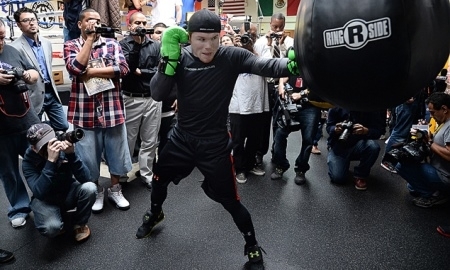 Альварес объяснил выбор спарринг-партнеров при подготовке к бою с Головкиным