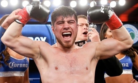 Эюбов сразится с непобежденным американцем