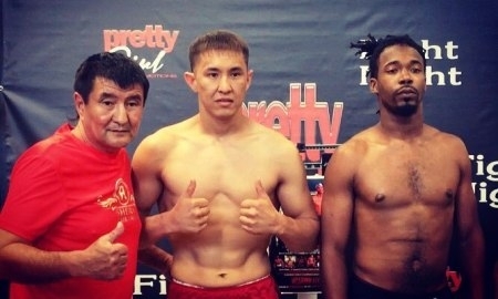 Кожамбердиев прошел взвешивание перед дебютным боем на профи-ринге в США