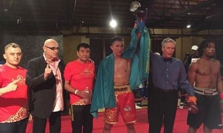 Кожамбердиев досрочной победой в США дебютировал на профи-ринге