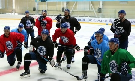«Кулагер» провел первую тренировку на льду