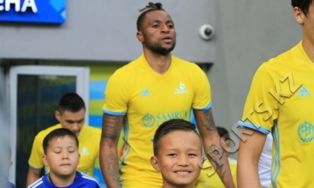 <strong>«Астана» уверенно ведет у «Легии» после первого тайма</strong>