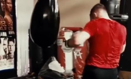 «Канело» тренирует левые хуки к бою с Головкиным