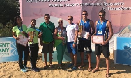 Команды из Алматы выиграли Кубок Казахстана по пляжному волейболу