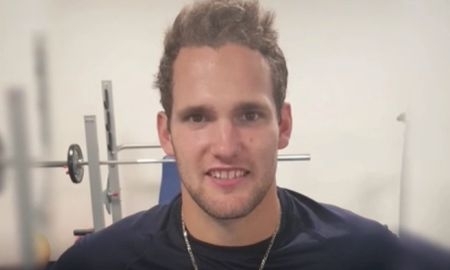 Как канадские хоккеисты «Барыса» учат казахский язык