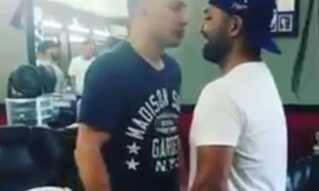 Головкин провел дуэль взглядов со своим парикмахером