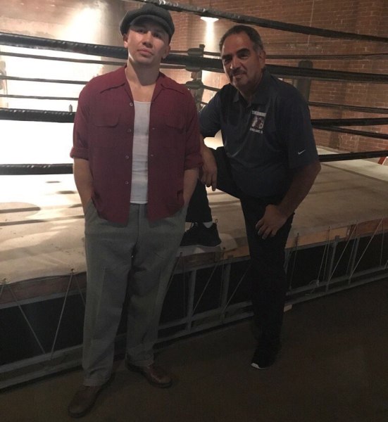 Головкин выложил олдскульное фото со съемок к бою GGG — «Канело»