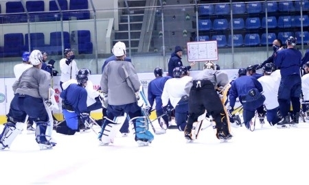 Видео тренировки «Торпедо» на льду