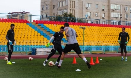 Фоторепортаж с вечерней тренировки «Атырау»