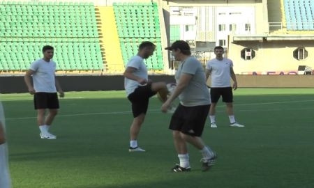 Видео предыгровой тренировки «Атырау» в Алматы