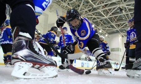Видео мастер-класса «Барыса» для детей из алматинских хоккейных школ