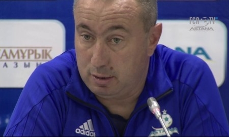 Видео предматчевой пресс-конференции Стойлова игры Лиги Чемпионов «Астана» — «Легия»