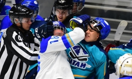 Фоторепортаж с товарищеского матча «Снежные Барсы» — «Алтай» 3:2