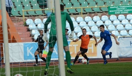 Фоторепортаж с матча Премьер-Лиги «Шахтер» — «Тараз» 0:1