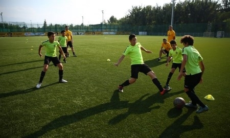 Новый тренерский штаб «Кайрата» провел мастер-класс для Академии