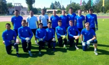 Тренер вратарей основного состава «Жетысу» провел мастер-класс для юных голкиперов