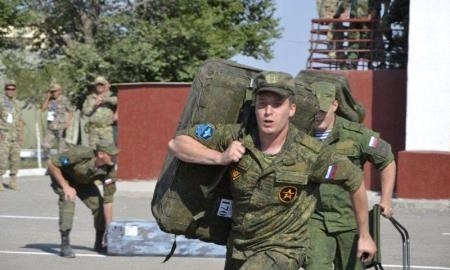 В военных соревнованиях на базе Отар лидируют казахстанцы