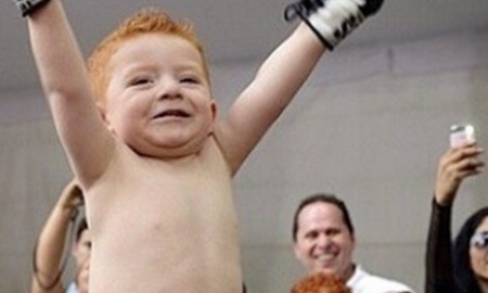 Соперник Головкина «Канело» показал свое детское фото