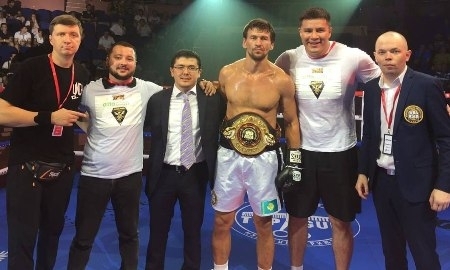 <strong>Иса Акбербаев нокаутировал украинца в титульном бою</strong>